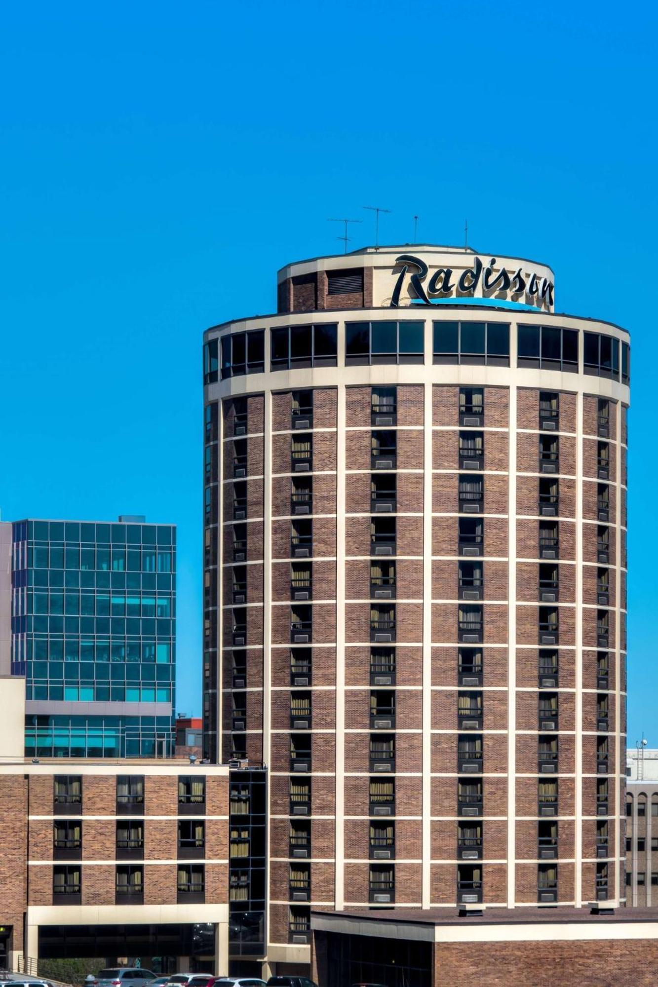 Radisson Hotel Duluth-Harborview Екстериор снимка