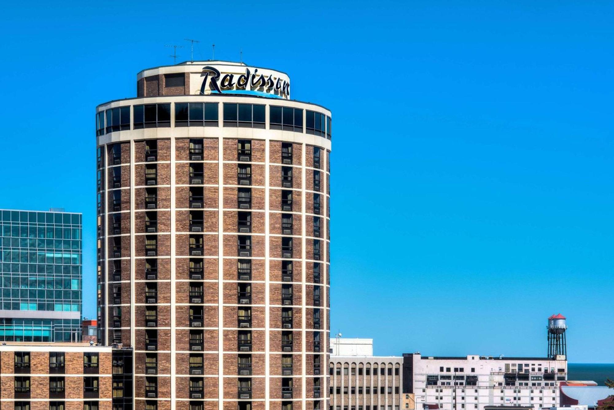 Radisson Hotel Duluth-Harborview Екстериор снимка