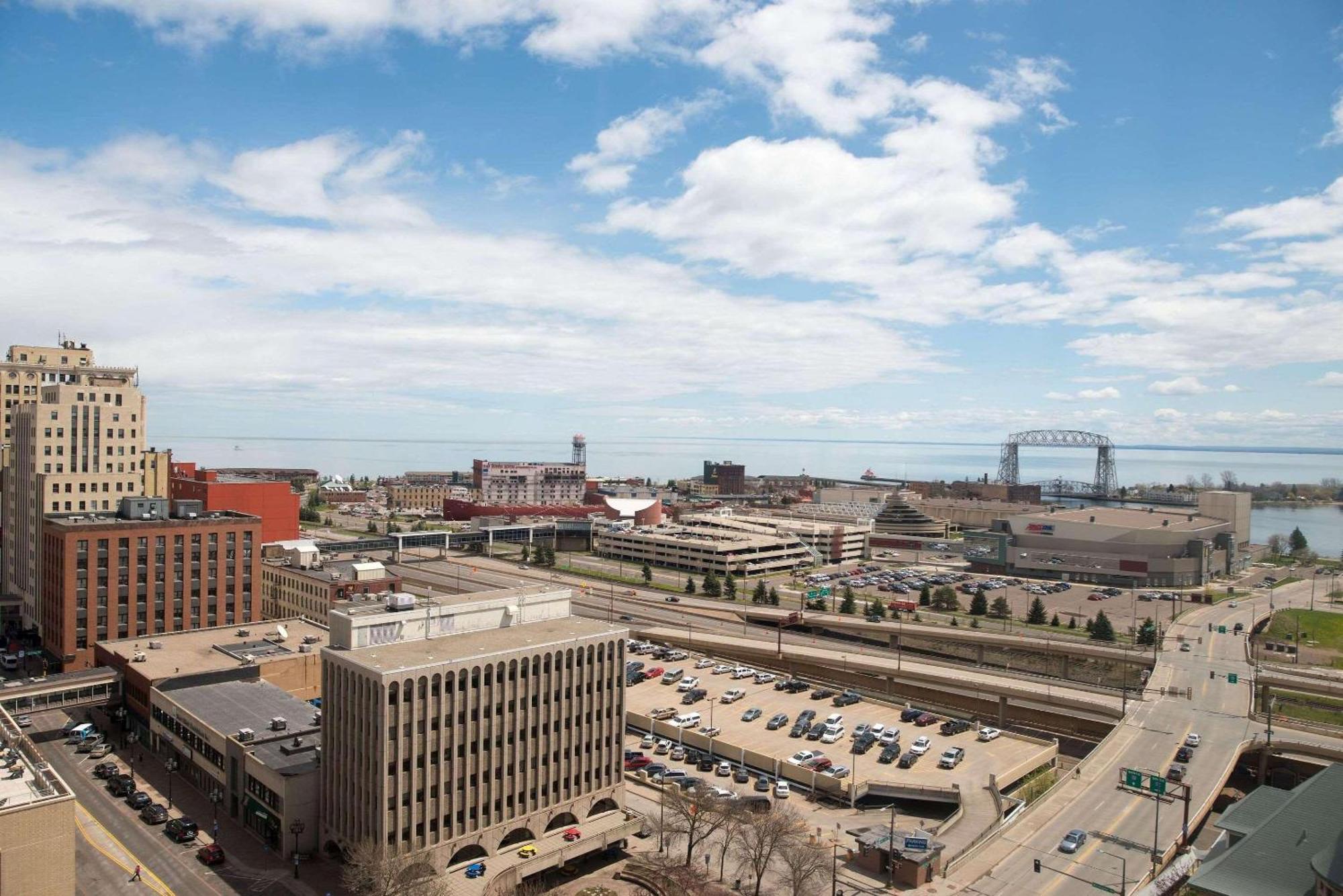 Radisson Hotel Duluth-Harborview Екстериор снимка