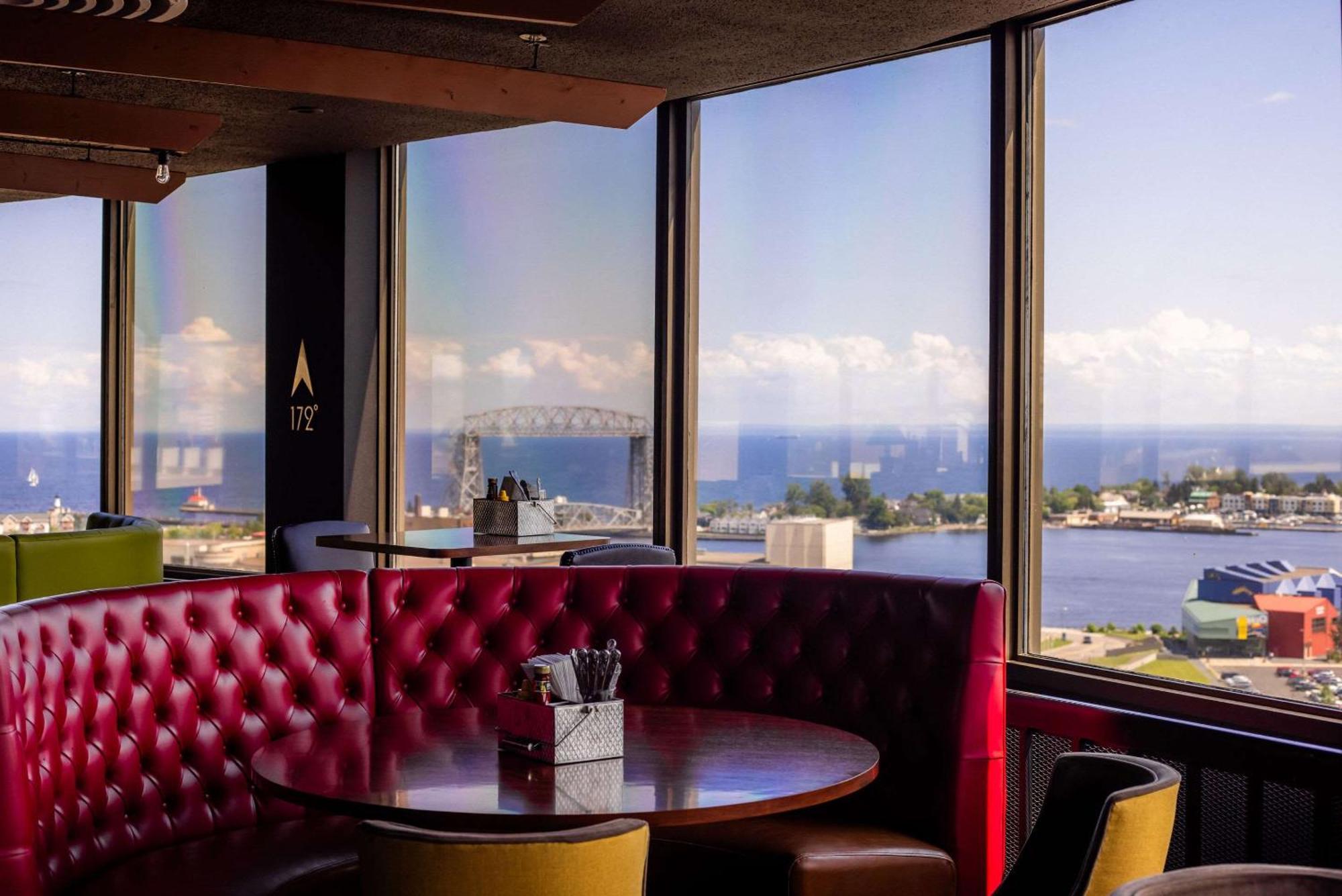 Radisson Hotel Duluth-Harborview Екстериор снимка